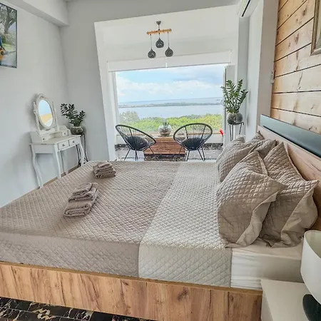 Castros Delmare Vila