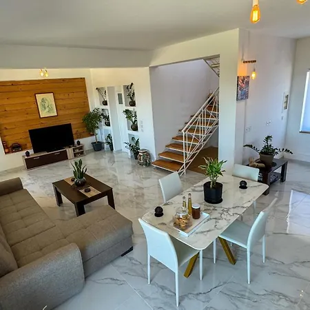 Vila Castros Delmare