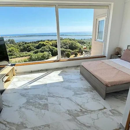 Villa Castros Delmare