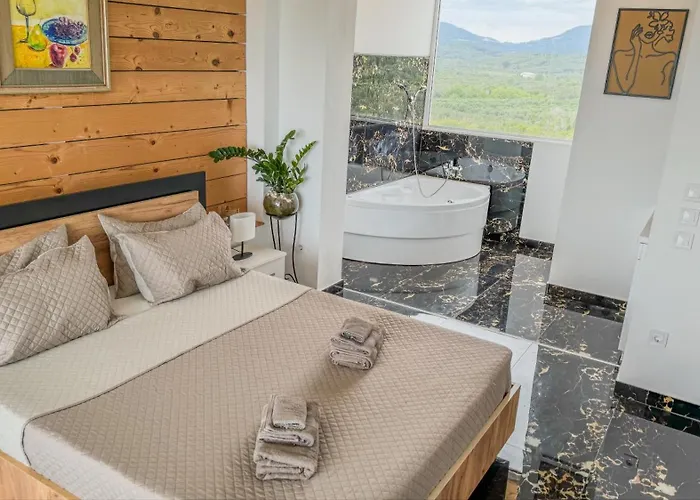 Castros Delmare Villa *