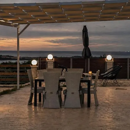 Castros Delmare Villa